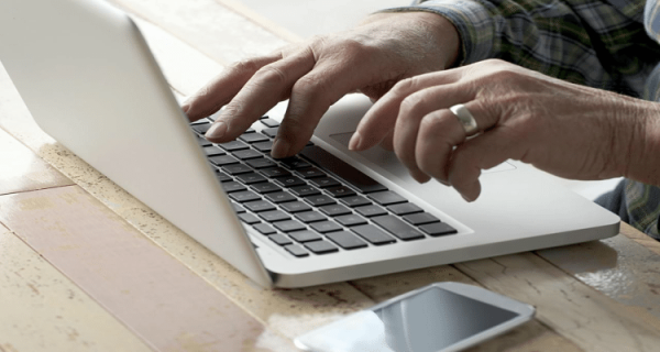 Αυστηρή κριτική της Ε.Ι.Η.Ε.Α. στην κυβέρνηση για τον ΦΠΑ στις ηλεκτρονικές εκδόσεις