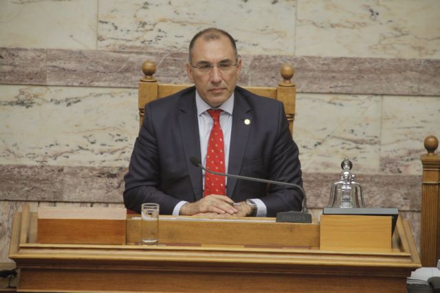 Θα παραιτηθεί τελικά ο Δημήτρης Καμμένος από αντιπρόεδρος της Βουλής