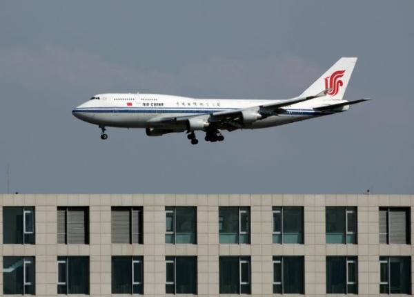 Πτήση της Air China επέστρεψε στο Παρίσι ύστερα από τρομοκρατική απειλή
