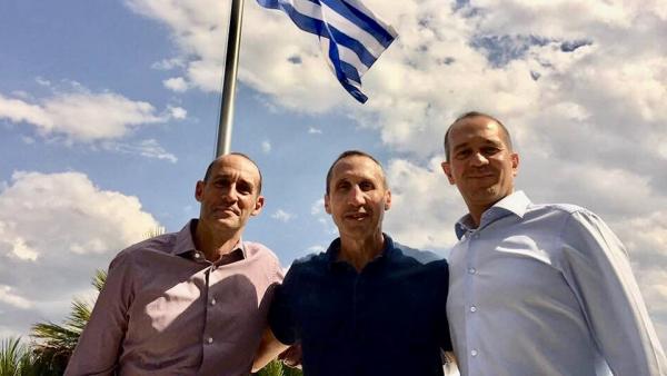 Πρώτη συνάντηση του Μπλατ με τους Αγγελόπουλους