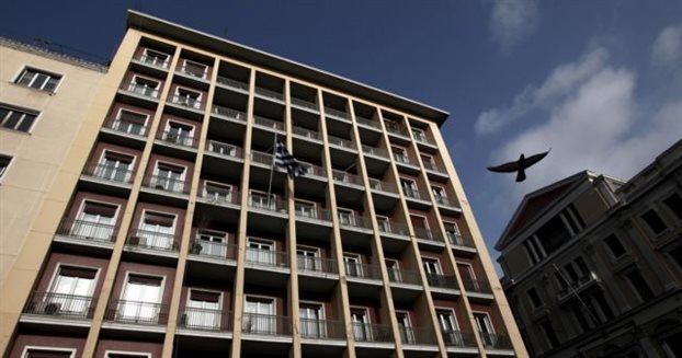 Πώς το νομοσχέδιο για τις Ανεξάρτητες Αρχές κατέληξε στα… σκουπίδια