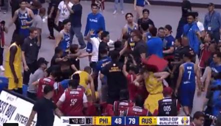 Σύρραξη και απίστευτο ξύλο στο Αυστραλία-Φιλιππίνες