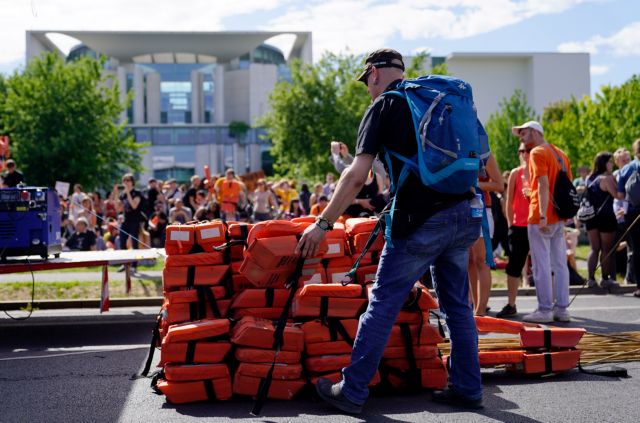 Οι Γερμανοί βροντοφώναξαν να μπει τέλος στους θανάτους στη Μεσόγειο
