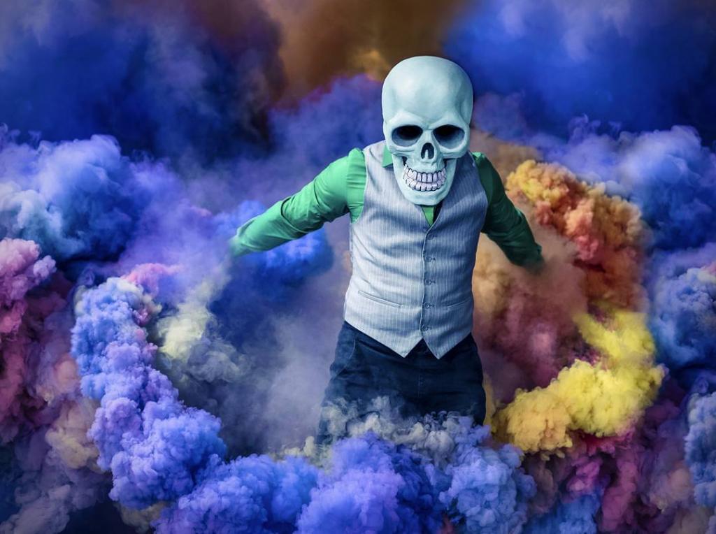 Πολύχρωμοι σκελετοί