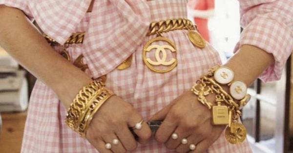 Ζώνη ή κόσμημα ή και τα δύο;