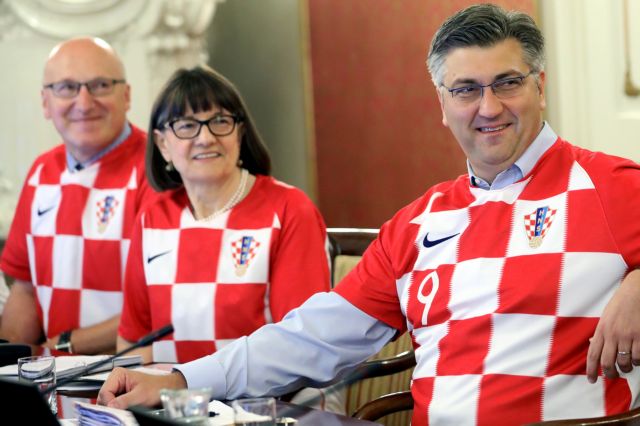 Παγκόσμιο Κύπελλο 2018 : Με φανέλες Κροατίας στο... υπουργικό συμβούλιο