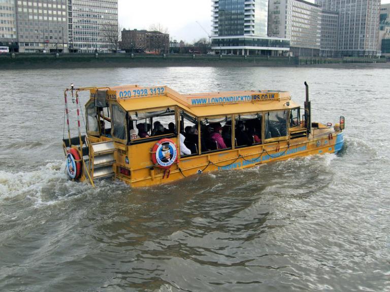 ΗΠΑ: 13 νεκροί από βύθιση αμφίβιου οχήματος εν μέσω καταιγίδας