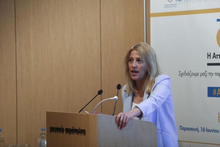 Την κατεδάφιση των αυθαίρετων στις πληγείσες περιοχές ζητά η Δούρου