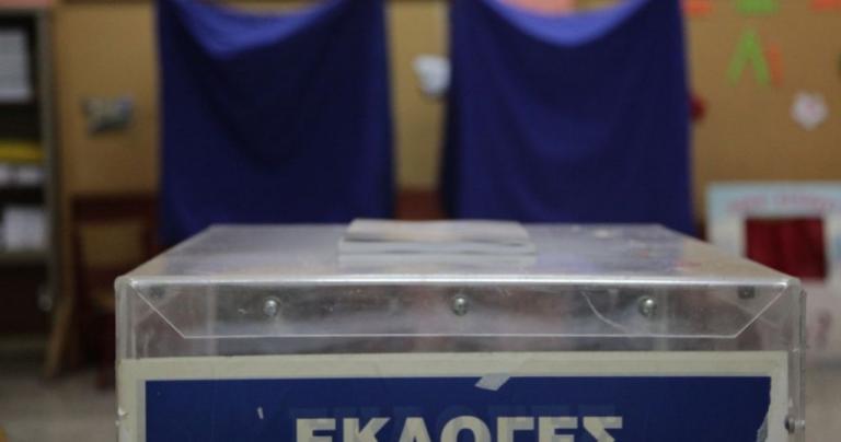 Τα παιχνίδια της κυβέρνησης με τις δημοσκοπήσεις και η κρίση αξιοπιστίας