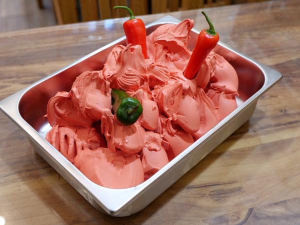 «Η ανάσα του διαβόλου», το πιο καυτερό παγωτό στον κόσμο