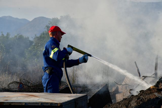 Χανιά: Υπό μερικό έλεγχο η πυρκαγιά στα Φαλάσαρνα