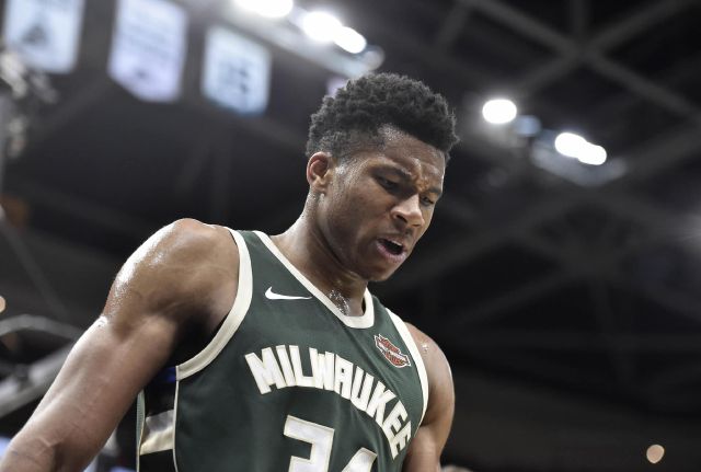 Αντετοκούνμπο : Δεν υπάρχουν λόγια, τεράστιο σοκ