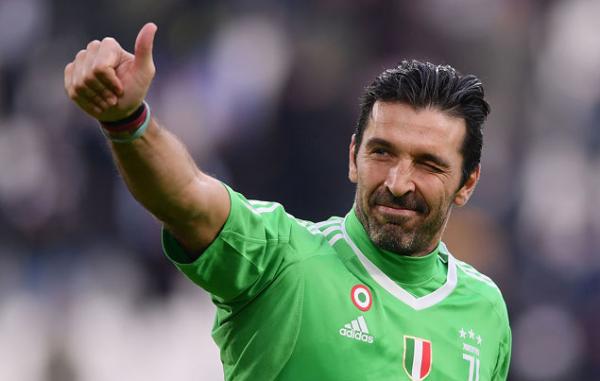 Επίσημα στην Παρί Σεν Ζερμέν ο Μπουφόν