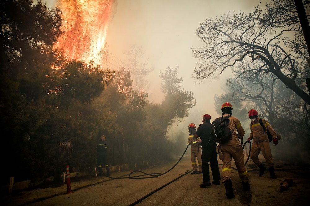 Φωτιά στην Αττική : Δεν είναι αθώες οι πυρκαγιές λέει ο Τόσκας