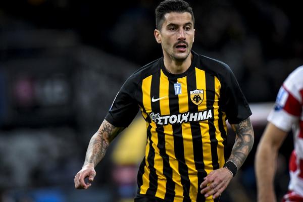 Ο Κονέ βλέπει… Ιταλία