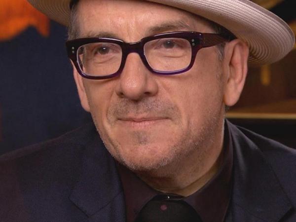 O ‘Ελβις Κοστέλο πάσχει από επιθετική μορφή καρκίνου – Διέκοψε την περιοδεία του