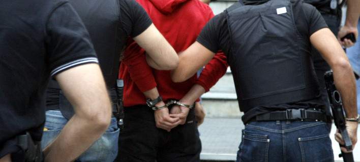 Μοναχοί και μέντιουμ θησαύριζαν από «τακτοποιήσεις» κόκκινων δανείων