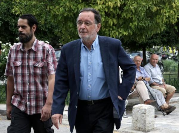 Λαφαζάνης : Αδιανόητο μέρες εθνικού πένθους η κυβέρνηση να επιμένει σε πλειστηριασμούς