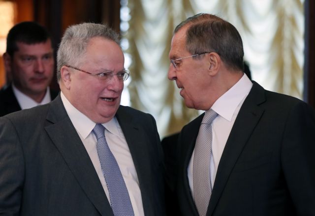 Η Μόσχα διαψεύδει την Αθήνα : Ο Κοτζιάς είχε ζητήσει την επίσκεψη Λαβρόφ