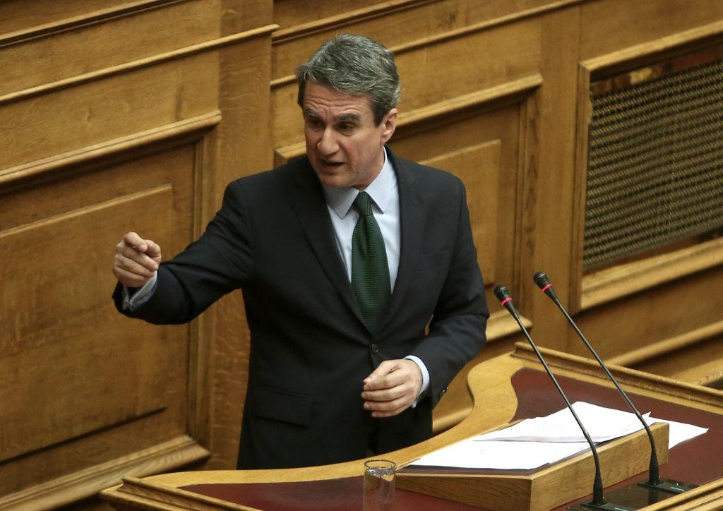 Λοβέρδος: Αμφιβάλλω αν θα σας ψηφίσουν ακόμα και οι συγγενείς σας