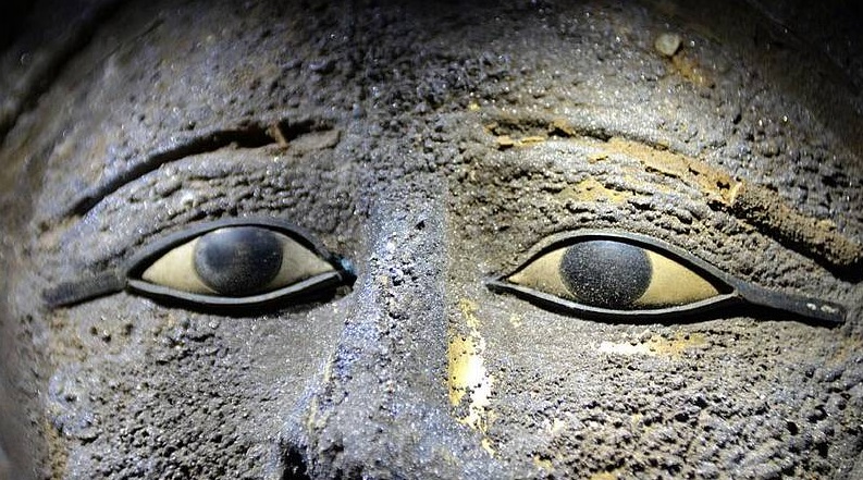«Αρχαιοελληνική» η επιχρυσωμένη μάσκα μούμιας της Αιγύπτου