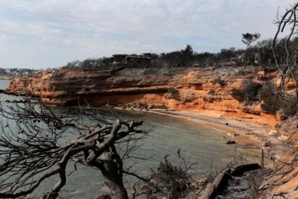 Ο διεθνής Τύπος στρέφει το βλέμμα του στην ανείπωτη ελληνική τραγωδία