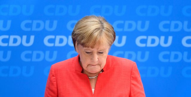 Προσφυγικό και Ζεεχόφερ κρίνουν το πολιτικό μέλλον της Μέρκελ