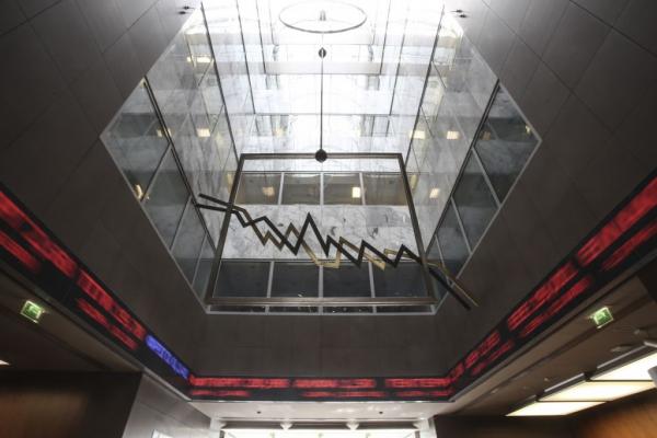 Η πλήρης απαξίωση του ελληνικού χρηματιστηρίου