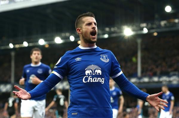 Πέντε γκολ σε ένα ημίχρονο ο Μιραλάς σε φιλικό της Έβερτον