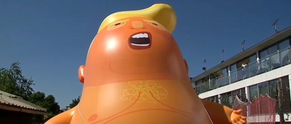 Βρετανία: Ένα τεράστιο μπαλόνι με τη μορφή του Τραμπ θα πετά πάνω από το Λονδίνο
