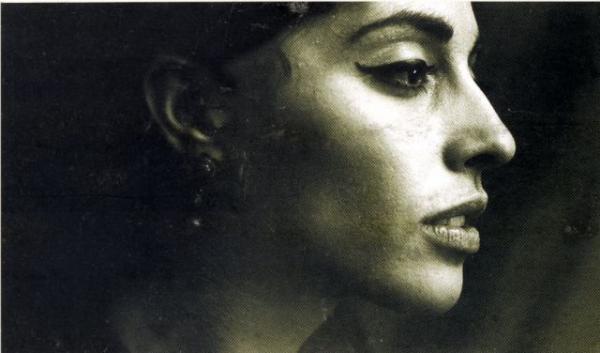 Σαν σήμερα πέθανε η σπουδαία Φλέρυ Νταντωνάκη