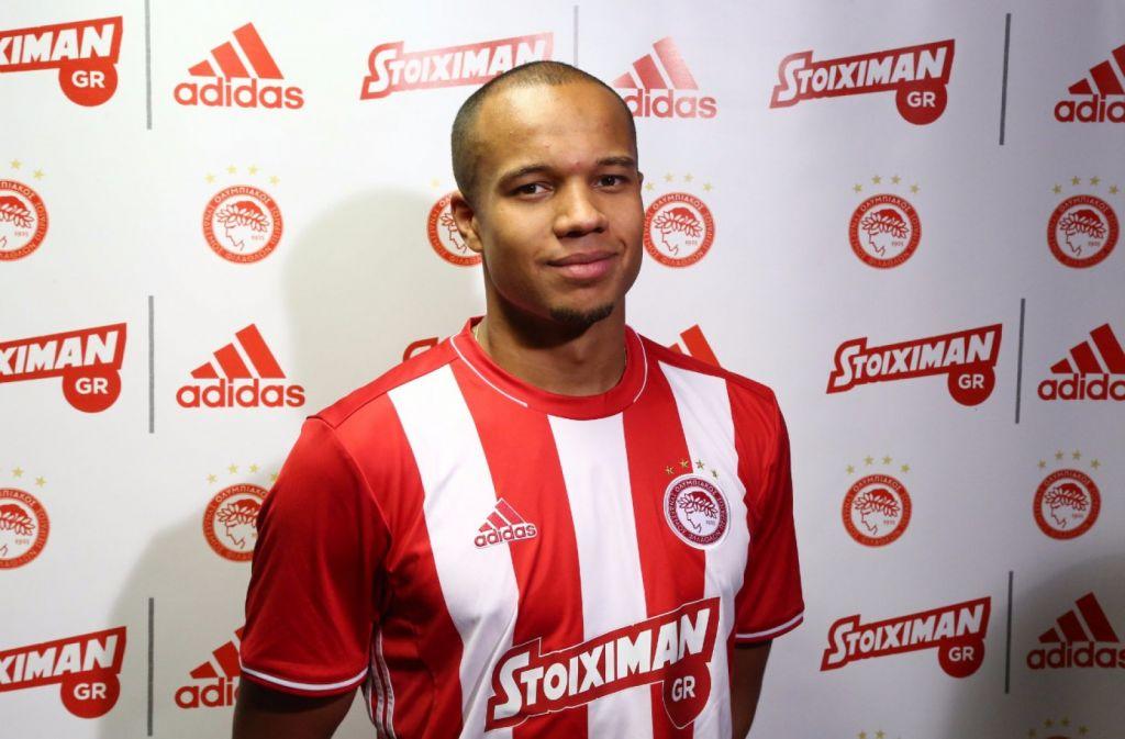 Σπόρτινγκ Λισαβόνας βλέπει ο Οφόε