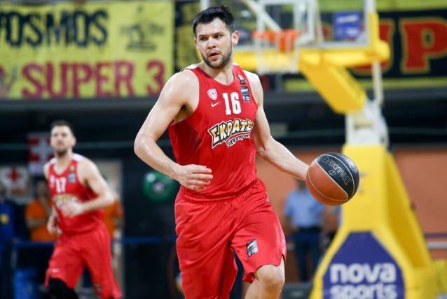 Σε εξέλιξη το ραντεβού Παπανικολάου-Αγγελόπουλων