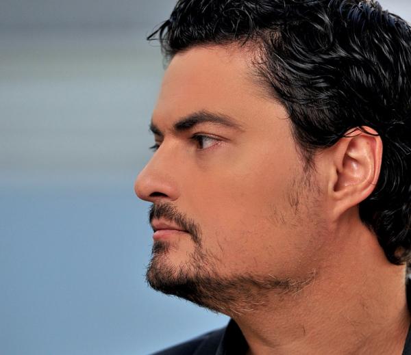 Πέτρου: Δεν στρέφομαι στο ποπ και δεν είμαι εναντίον του