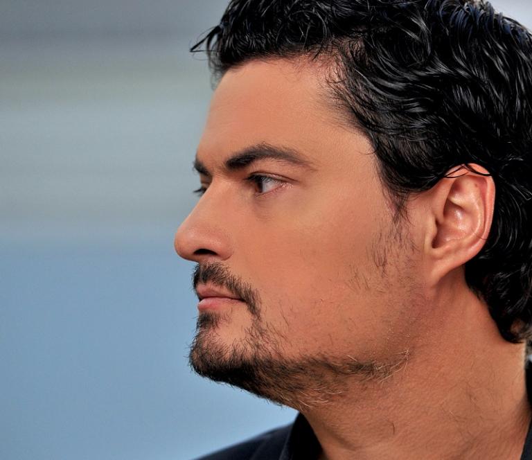 Πέτρου: Δεν στρέφομαι στο ποπ και δεν είμαι εναντίον του