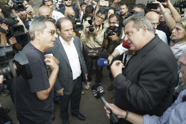 Οργή κατά Καμμένου: Λίγη τσίπα ρε, λίγη ντροπή παίζεις με τον πόνο εκατοντάδων καμένων