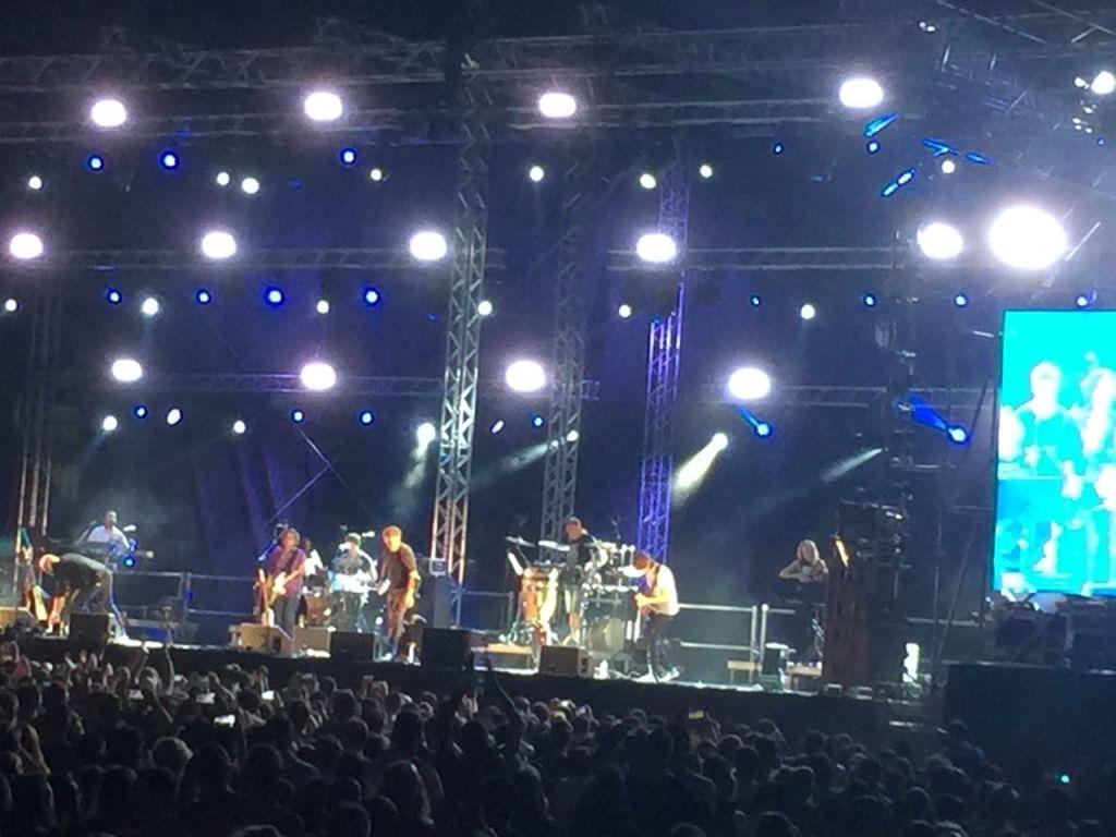 Πυξ Λαξ : Ξεσήκωσαν το ΟΑΚΑ με μια μοναδική παράσταση