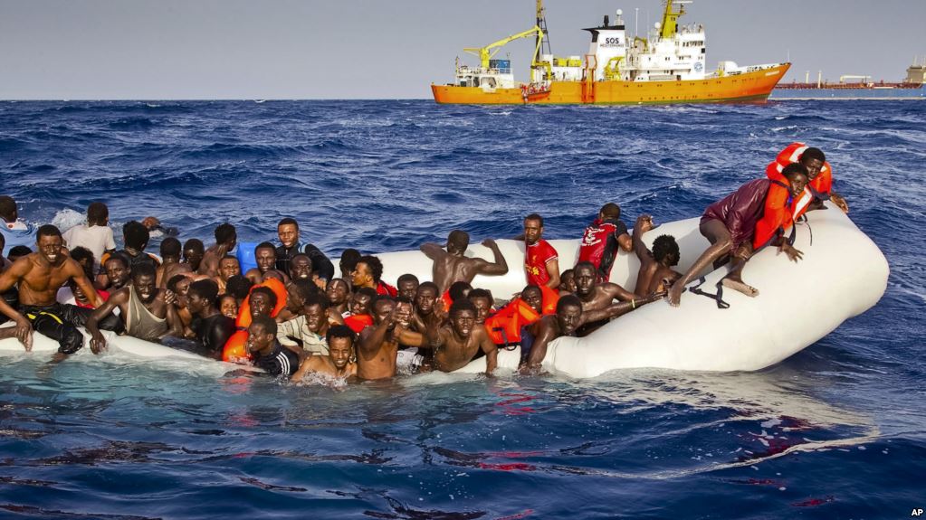 Ισπανία: 340 πρόσφυγες διασώθηκαν στη θάλασσα