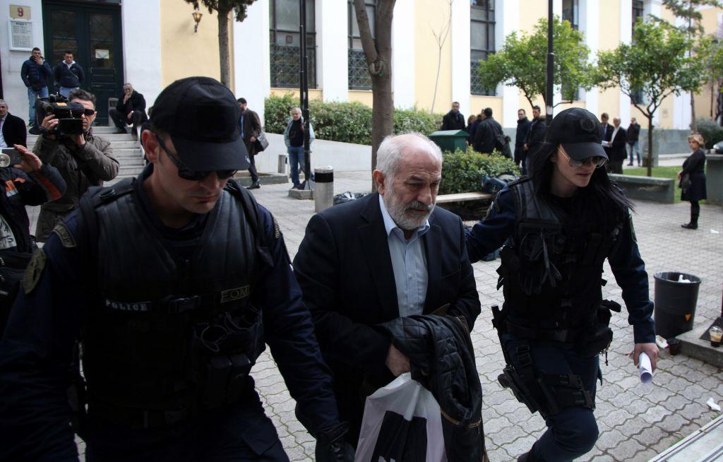 Έσπασαν τα ισόβια για τον Γιάννη Σμπώκο