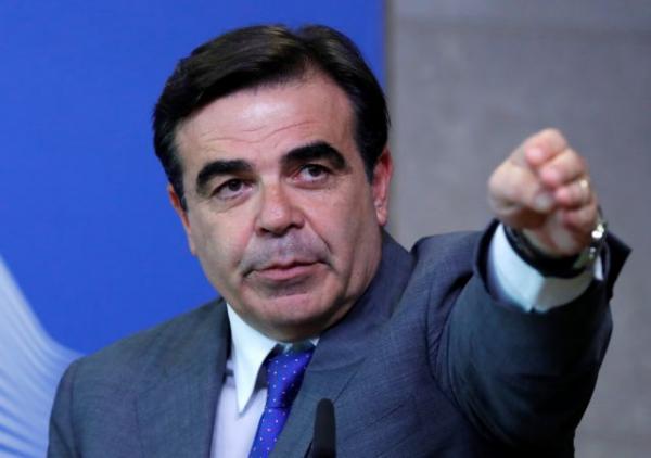Με στίχο από την «Αντιγόνη» απάντησε στις αιτιάσεις Τραμπ ο Σχοινάς