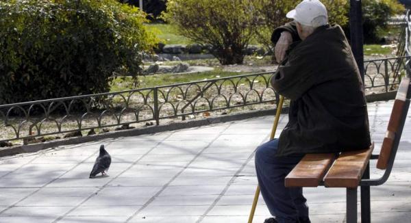 Σε ηλίθιους νομίζουν ότι απευθύνονται;