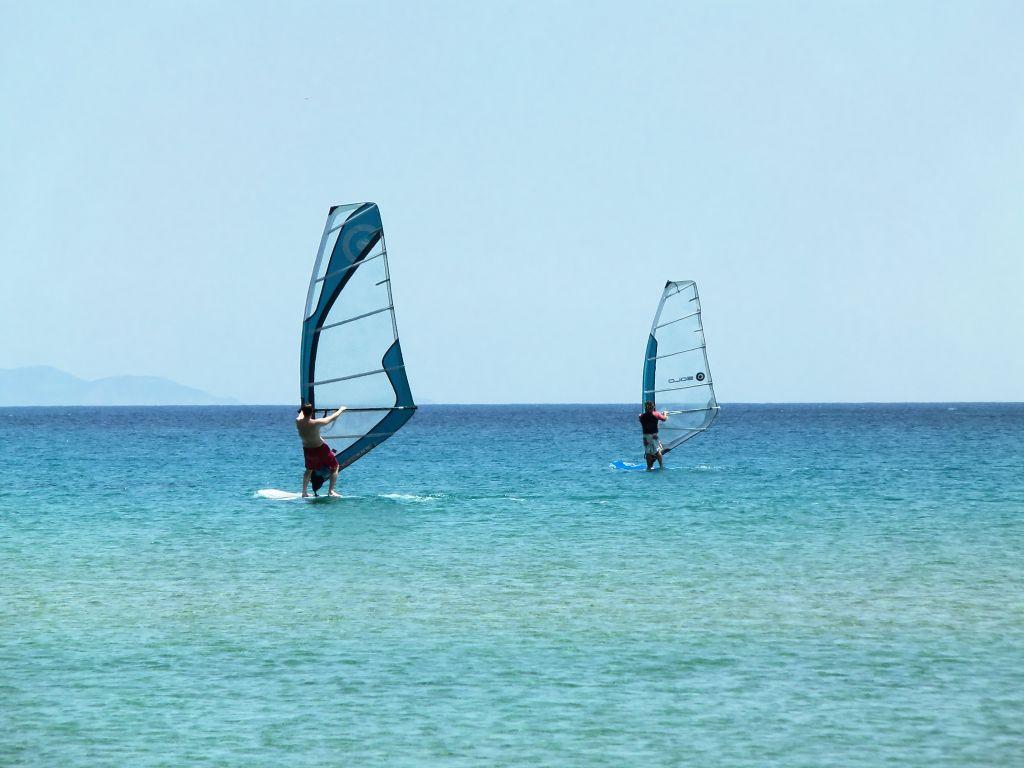 Από τη Κύπρο στο Λίβανο με ιστιοσανίδα
