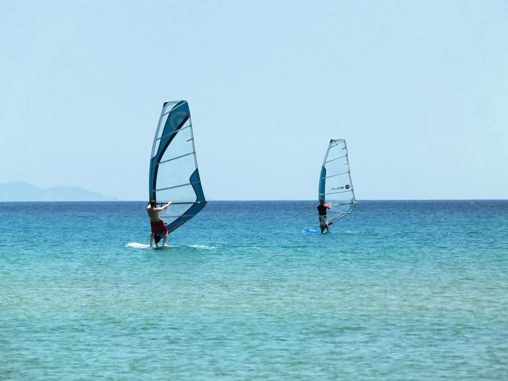 Από τη Κύπρο στο Λίβανο με ιστιοσανίδα