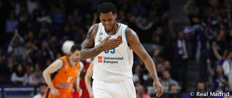 Ανανέωσε με τη Ρεάλ Μαδρίτης ο Τόμπκινς