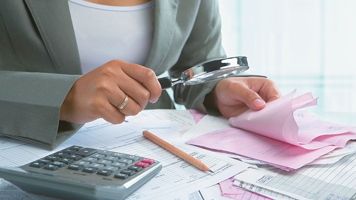 «Μπλόκο» σε πλαστά και εικονικά τιμολόγια