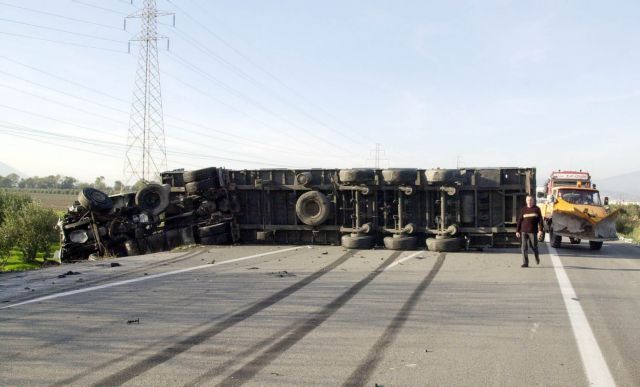 Αποκαθίσταται η κυκλοφορία στην Εγνατία Οδό μετά την ανατροπή νταλίκας