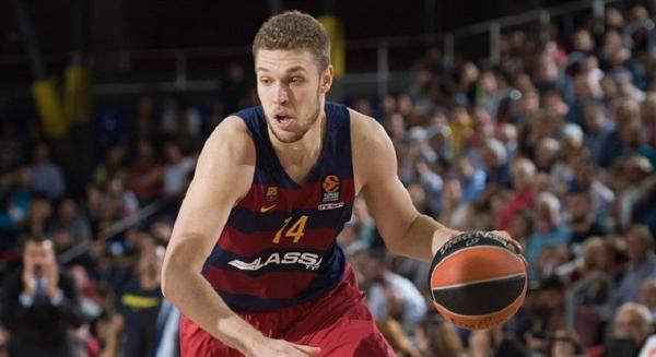 Κλείνει στον Ολυμπιακό ο Βεζένκοφ