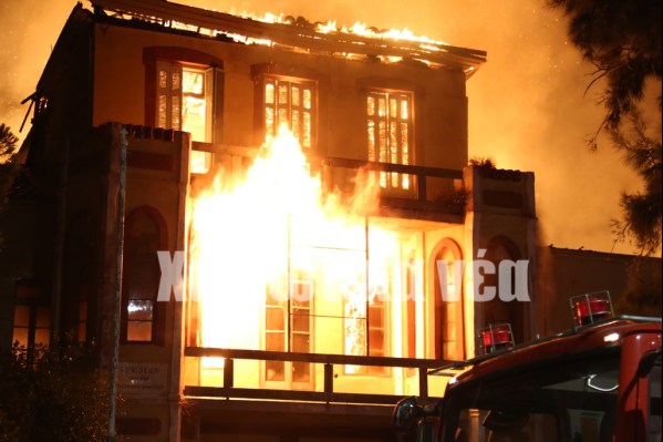 Παρανάλωμα το Πολεμικό Μουσείο Χανίων, προσήχθη αλλοδαπός [Εικόνες]
