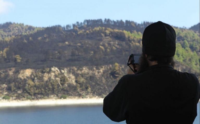 Ο ακήρυκτος πόλεμος για το Άγιον Όρος