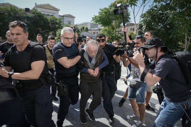 «Φονιά θα πεθάνεις» φώναζαν οι συγγενείς της Ζέμπερη στο δικαστήριο